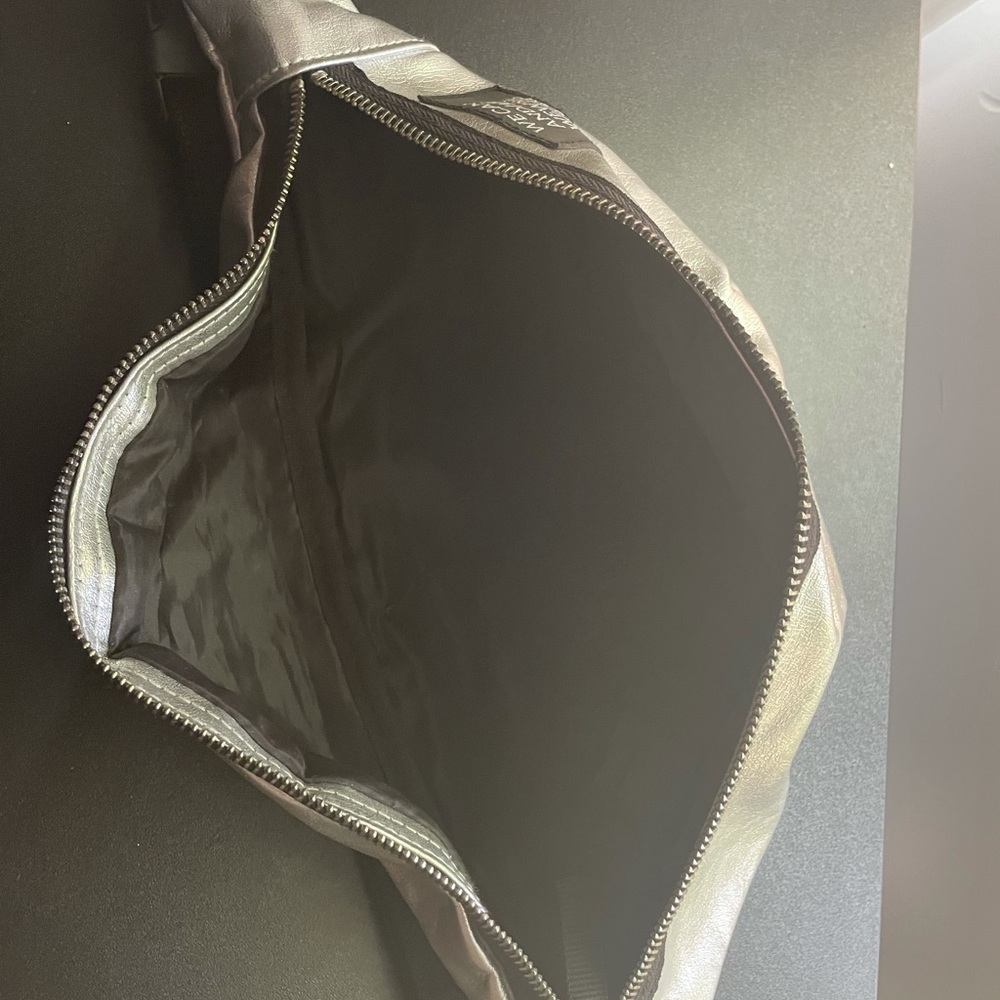 Silver Adjustable Fannypack - Picture 3 of 3